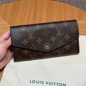 Louis Vuitton Brown Monogram Sarah Wallet